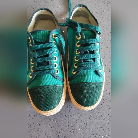 Chanel Sneaker Made In Italy💚 - Picture 10 of 17